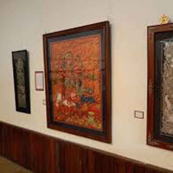 lok chitrakar room